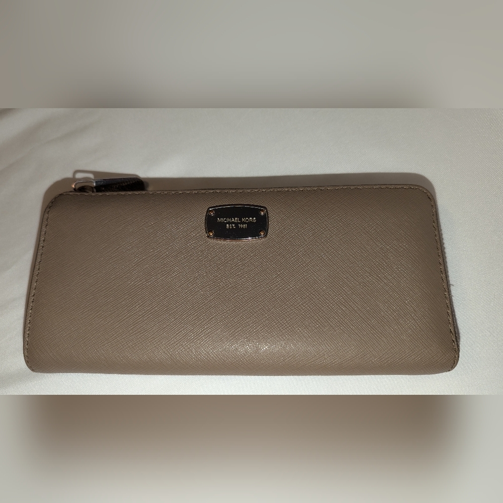 Tan Michael Kors Wallet